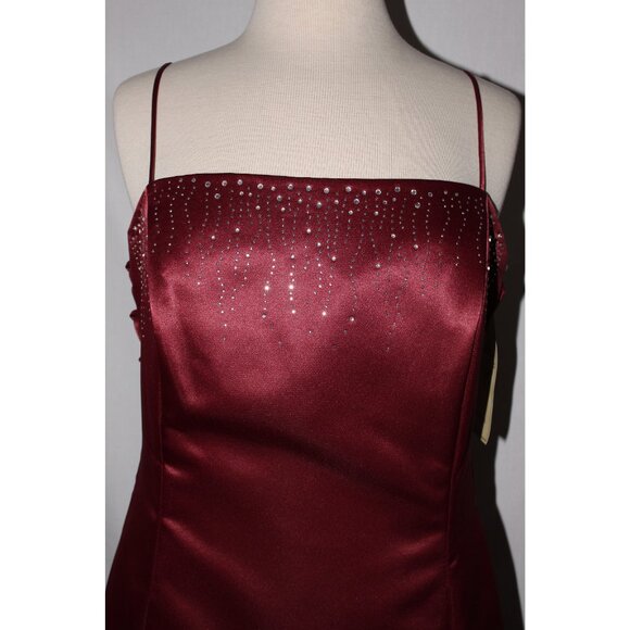 Dollar Fashion #3444 Long Satin Gown With Side Lacing-Size 2X-BURGUNDY-NWT - Picture 4 of 7